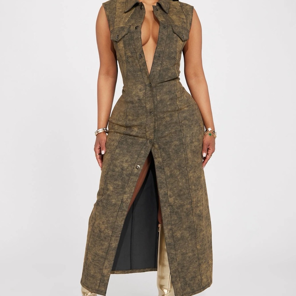 Stylish Sleeveless Maxi Dress